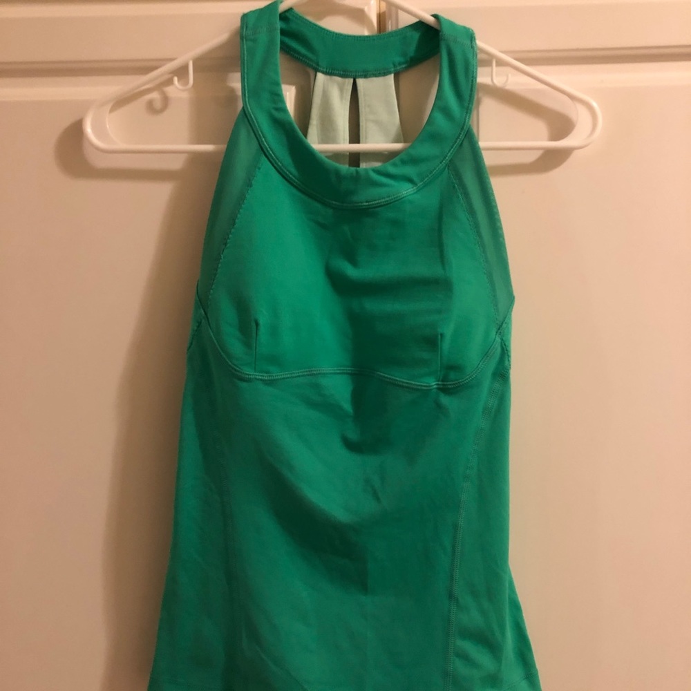 Lululemon tank
